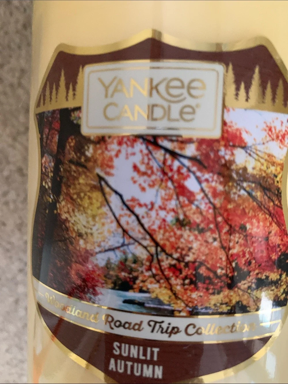New Yankee Candle Sunlit Autumn Jar Candle - Pale Yellow